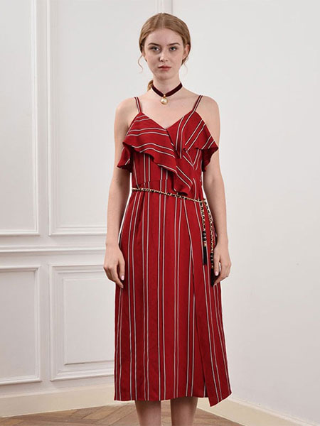 菲诺格诺女装品牌2020春夏吊带条纹连衣裙