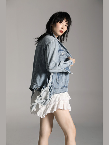 AttinaLife阿缇娜女装品牌2020秋季浅蓝色牛仔外套