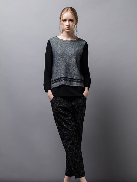 奥菲欧女装品牌2020秋冬灰色长袖黑色针织衫上衣