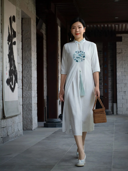 木棉道女装品牌2020春仿旗袍式连衣裙白色
