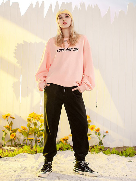YEP女装品牌2020秋季字母粉色卫衣黑色长裤