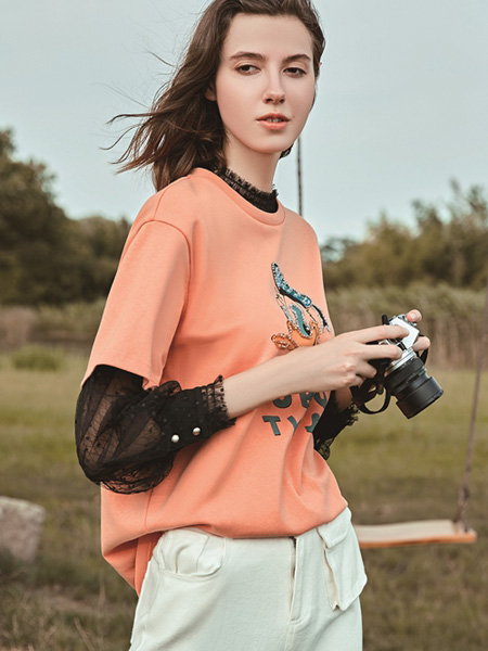 素帛SOBEAUTY女装品牌2020秋季橘粉色卫衣T恤