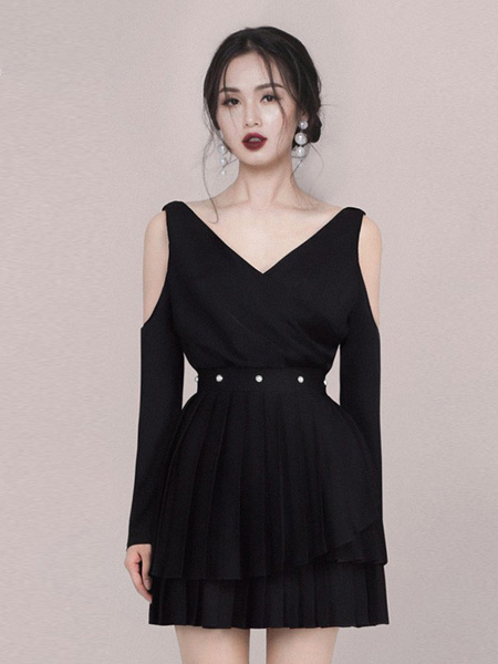 HEGO女装品牌2020秋季露肩黑色连衣裙收腰