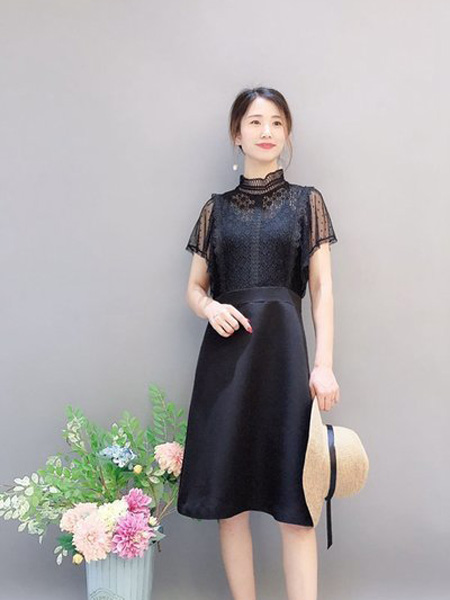 石库门女装品牌2020春夏蕾丝黑色连衣裙