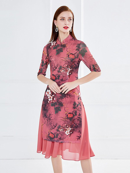 李红国际女装品牌2020春夏粉色修身花朵连衣裙