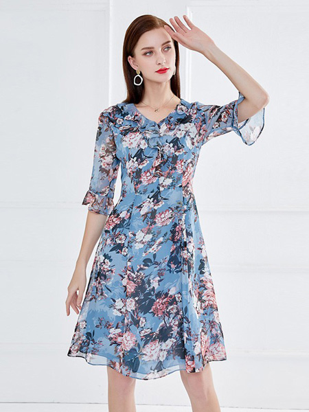 李红国际女装品牌2020春夏蓝色花朵连衣裙