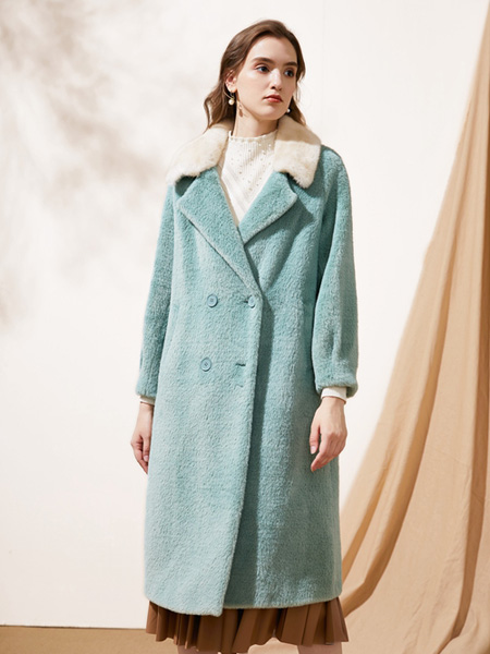 CHICHY女装品牌2020秋冬季蓝色毛绒中长款外套