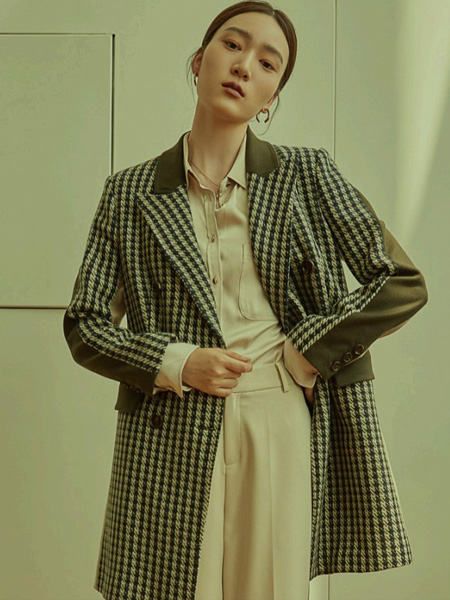 名实女装品牌2020秋季格纹针织西装外套