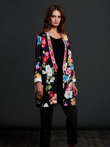 Leonard Paris女装品牌2020秋季花朵黑色外套
