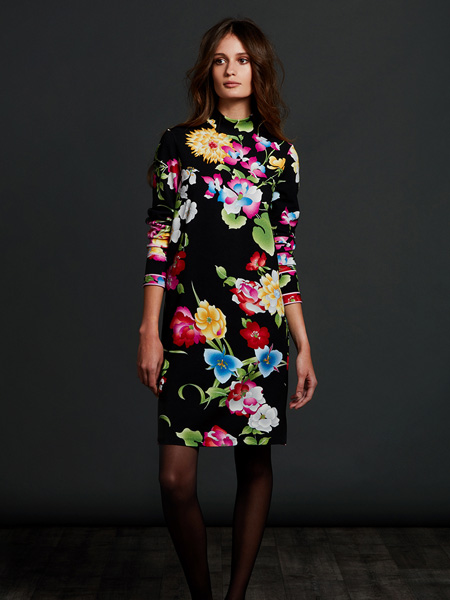 Leonard Paris女装品牌2020秋季黑色花朵印花修身连衣裙短款