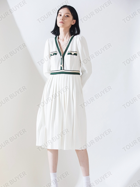 阿莱贝琳女装品牌2020秋冬白色连衣裙