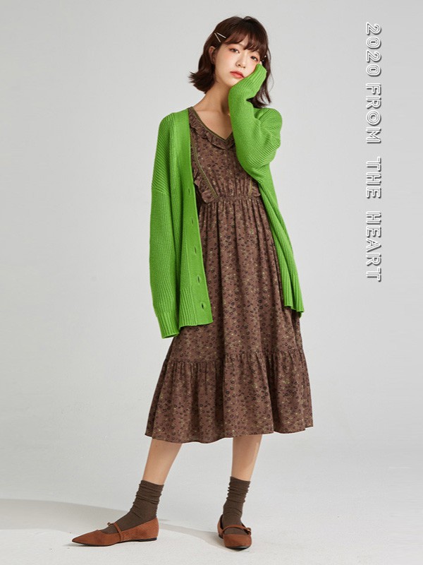 森林鳥女裝品牌2020秋季綠色針織衫