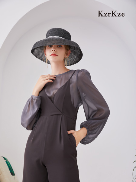 KzrKze女装品牌2020秋季黑色时尚套装