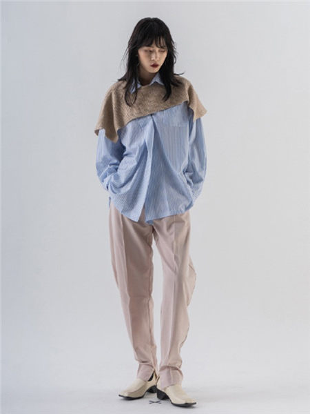凹合女装品牌2020秋冬慵懒风长袖衬衫