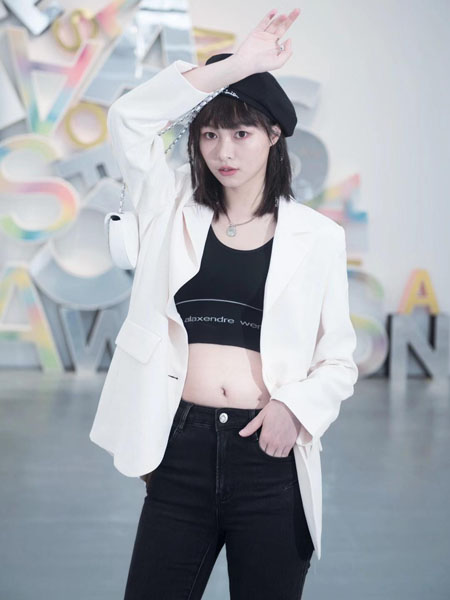 LOFT SHINE女装品牌2020秋冬黑色牛仔裤
