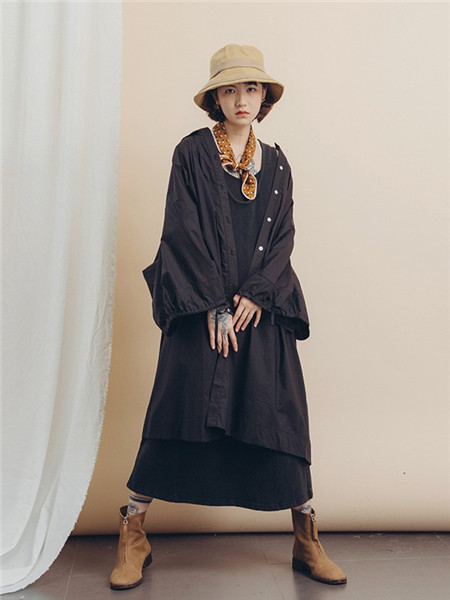S-Echo女装品牌2020秋冬日系黑色外套