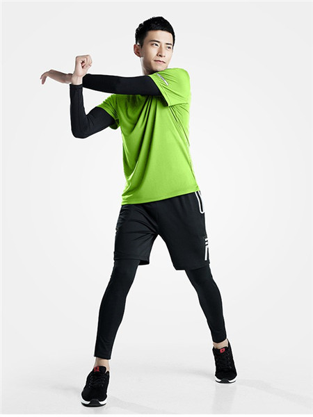 路伊梵（Luli Fama）休闲品牌2020春夏绿色运动装