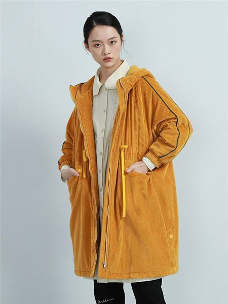 BUKHARA布卡拉女装品牌2020秋冬黄色潮流外套