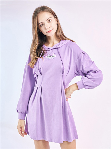 汤米诺女装品牌2020秋冬紫色舒适带帽卫衣