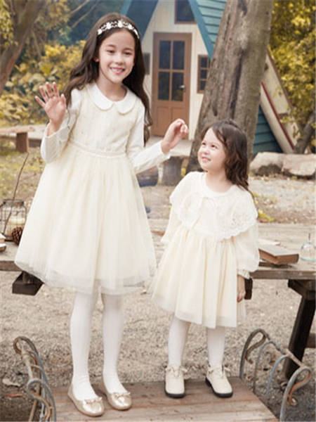 铅笔俱乐部童装品牌2020秋季可爱白色连衣裙