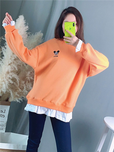 UZZU女装品牌2020秋冬卡通橘色保暖卫衣