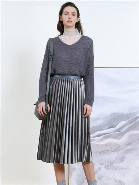 丽莫女装品牌2020秋季灰色V领长袖针织衫