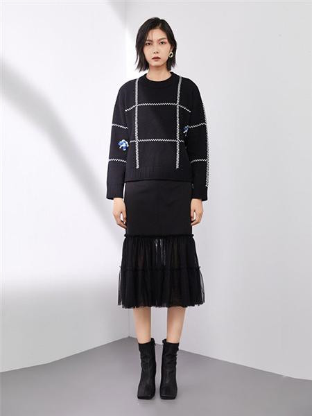 OTT女装女装品牌2020秋季潮流黑色条纹针织衫