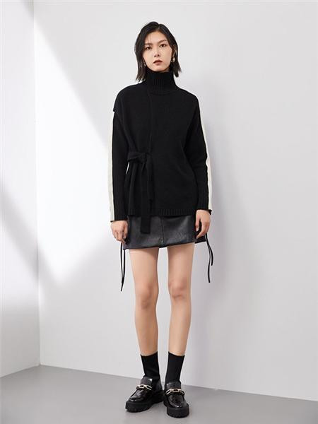 OTT女装女装品牌2020秋季黑色高领束腰针织衫