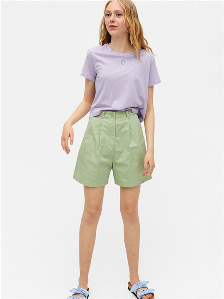 Monki女装品牌2020春夏紫色圆领T恤