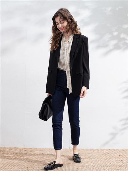 蒂蒂卡娜女装品牌2020秋季潮流黑色外套