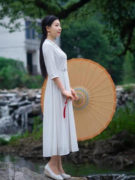 木棉道女装品牌2020秋季白色古风连衣裙