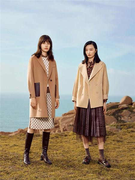 F.SHINE女装品牌2020秋冬褐色长款外套