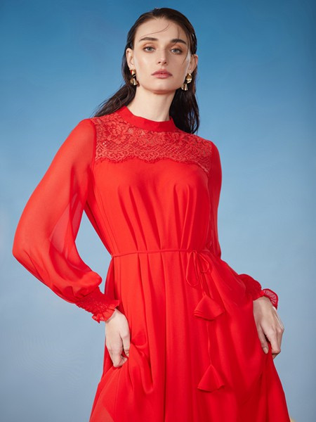 贵姿女装品牌2020秋季红色印花连衣裙