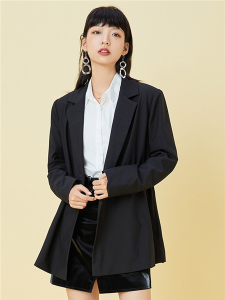 gcrues女装品牌2020秋冬商务黑色外套