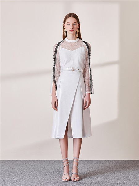 MissLace女装品牌2020春夏半透白色束腰连衣裙