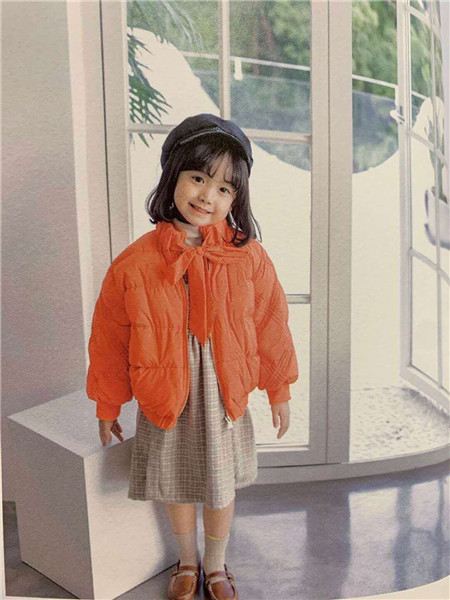 宾果童话童装品牌2020秋冬橘色长袖短款外套