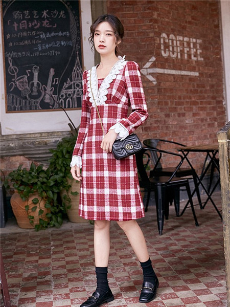 LHN女装品牌2020秋季红色格子连衣裙