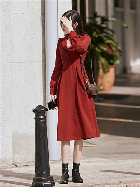LHN女装品牌2020秋季红色休闲连衣裙