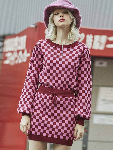 Jouetie潮牌品牌2020秋冬粉色格子纹短裙