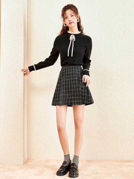 卡贝奈尔女装品牌2020秋冬瘦身短裙