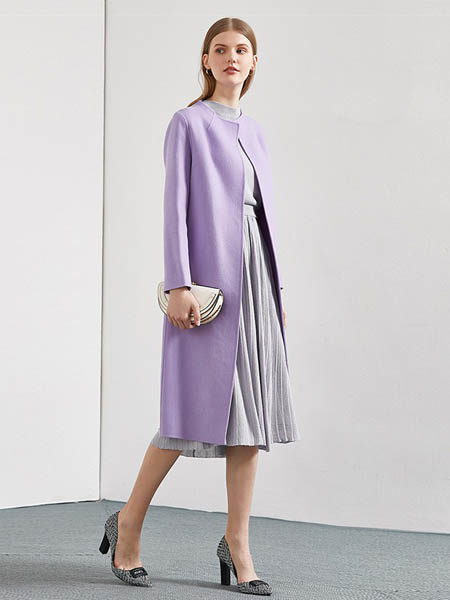 奥菲曼女装品牌2020秋冬紫色长款大衣