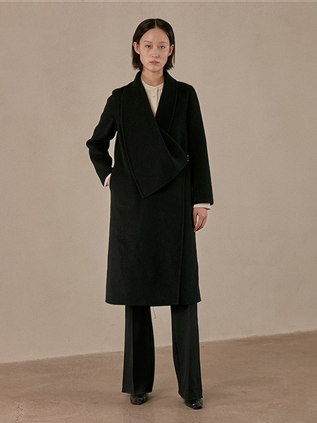 bouthentique女装品牌2020秋冬黑色系扣领长款大衣