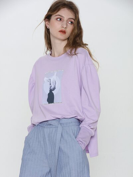 浪漫茜诗女装品牌2020秋冬紫色印花羊毛衫