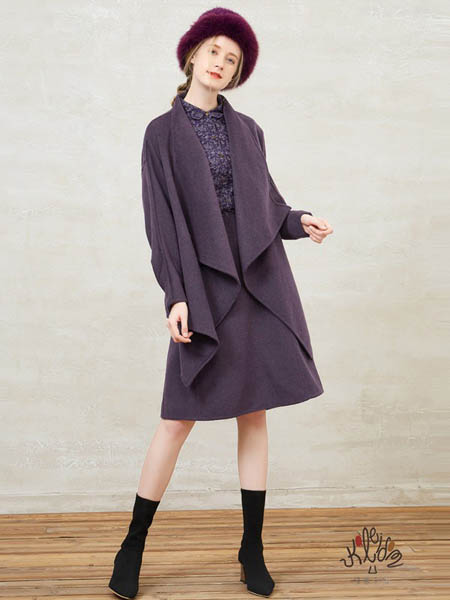 showlong、舒朗、美之藤、高歌女装品牌2020秋冬紫灰色毛呢风衣