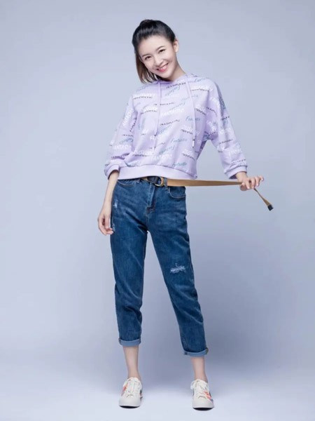 凯威路女装品牌2020秋冬紫色长袖针织衫