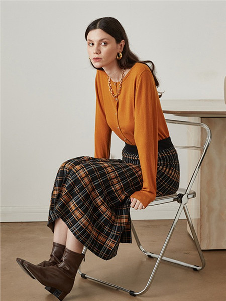 HEYDRESS女装品牌2020秋季橘色开衫圆领上衣