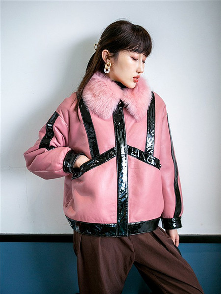 法萨奴女装品牌2020秋冬加绒粉色条纹外套