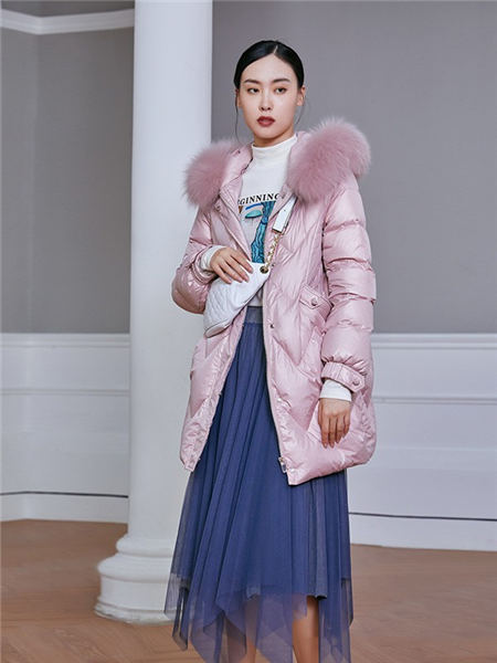 布卡慕尚女装品牌2020秋冬粉色甜美淑女风羽绒服外套