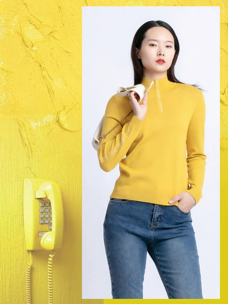 卓影女装品牌2020秋冬黄色中高领拉链长袖毛衣