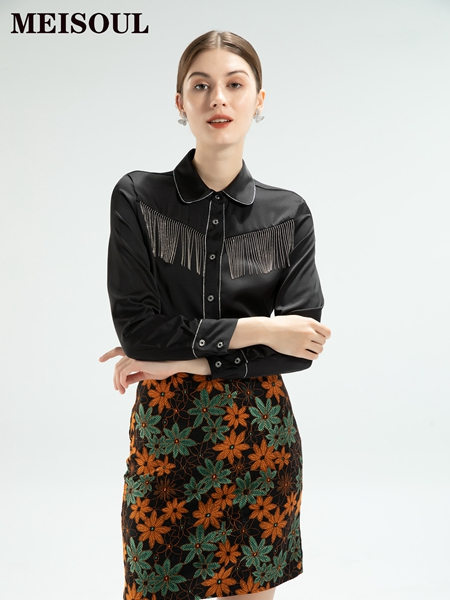 MEISOUL女装品牌2020秋冬黑色气质流苏雪纺衬衫